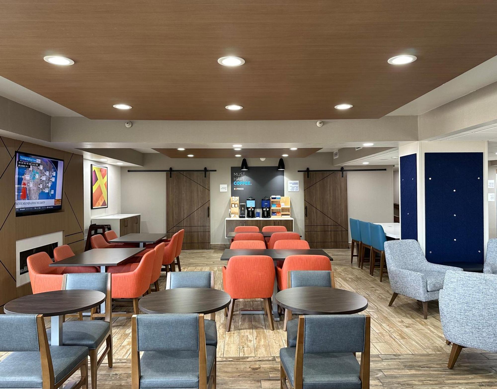 Holiday Inn Express & Suites Eden Prairie - Minneapolis By Ihg Extérieur photo