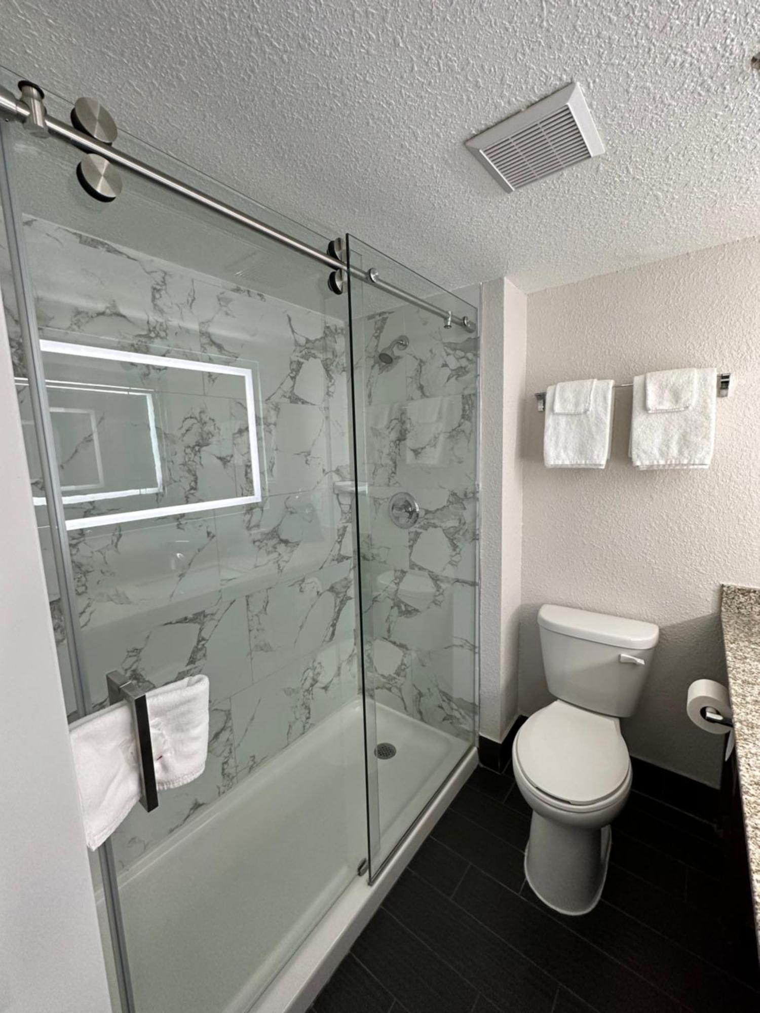 Holiday Inn Express & Suites Eden Prairie - Minneapolis By Ihg Extérieur photo